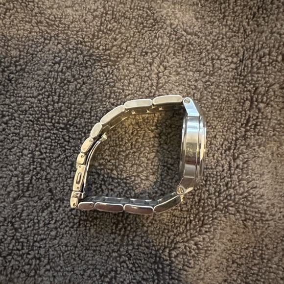 Michael Kors Watch - Picture 2 of 3